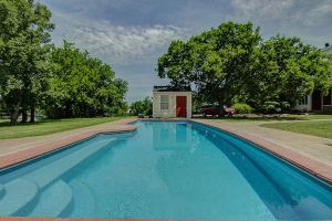 Pool View to the north